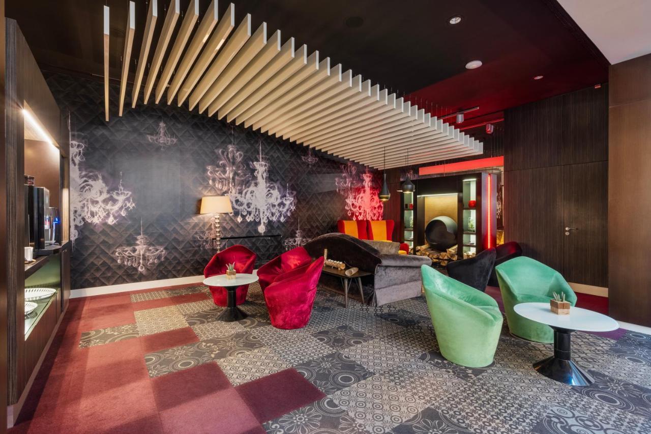 Ikonik Parlament Hotel Budapest Luaran gambar