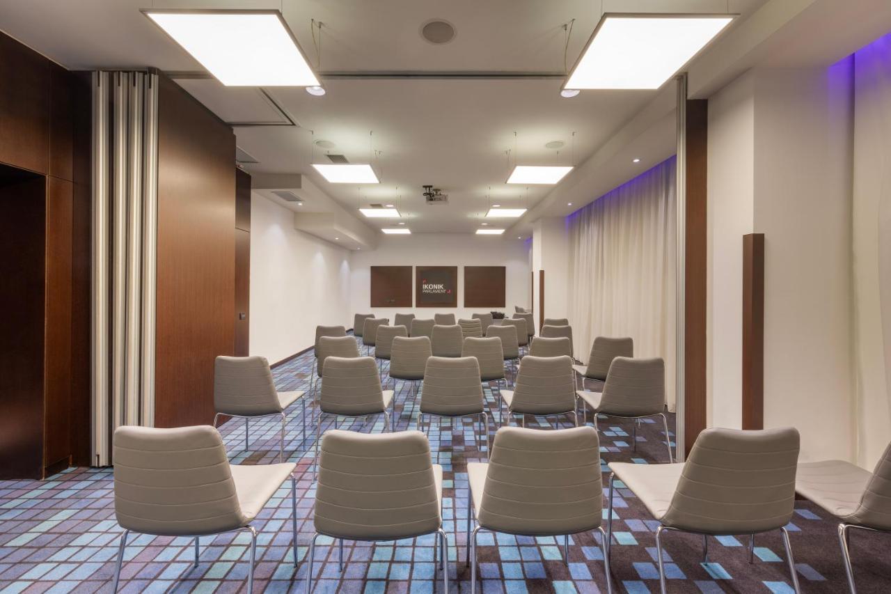 Ikonik Parlament Hotel Budapest Luaran gambar