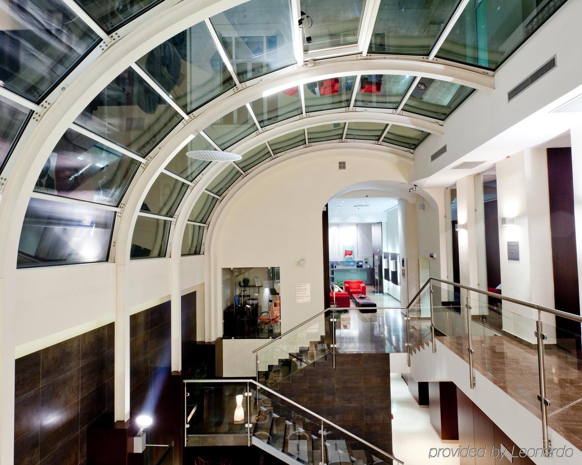 Ikonik Parlament Hotel Budapest Dalaman gambar