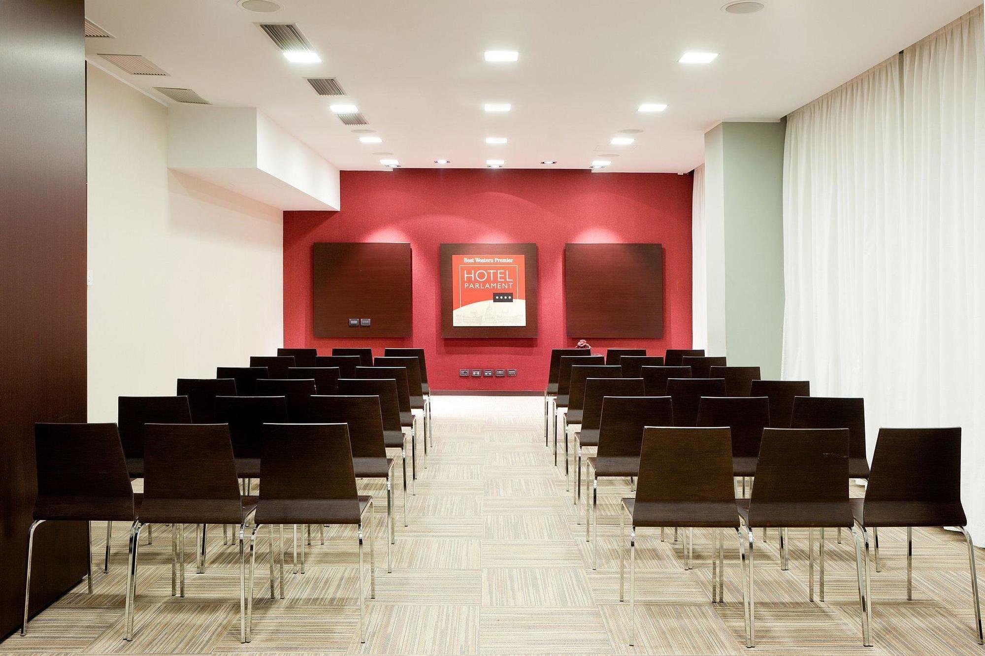 Ikonik Parlament Hotel Budapest Kemudahan gambar